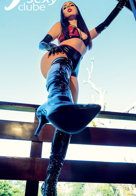 Lady Brigitte erotic star galleries