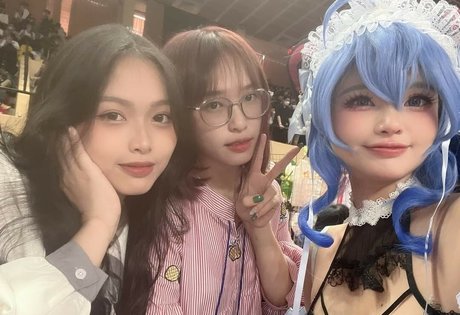 latina shemale onlyfans art naked pictures