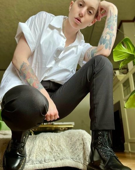 Wesley Fox star naked photo