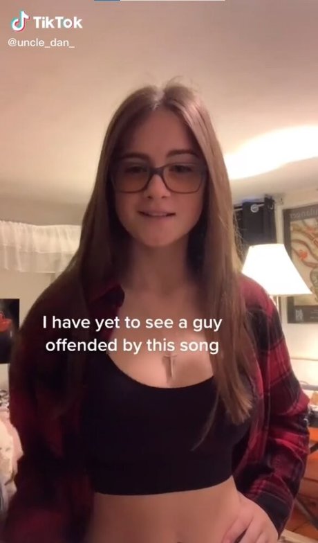 Nellie Rose hd pornstar image