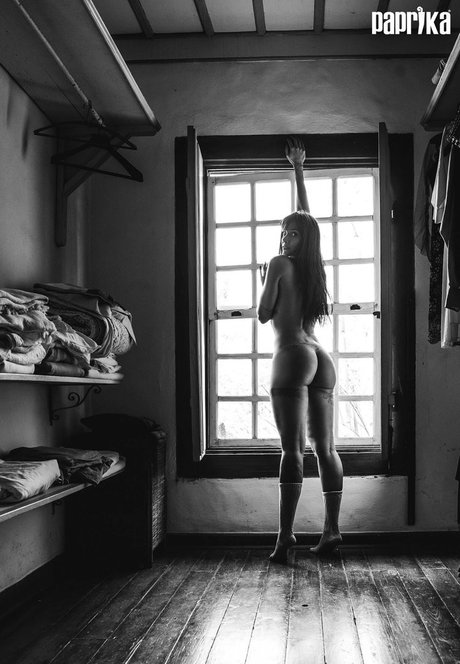 Emmanuelle Guimaraes sexy model galleries