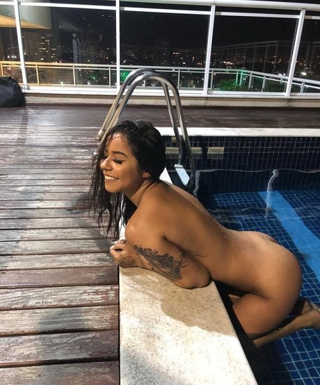 Julia Peixoto star nudes archive