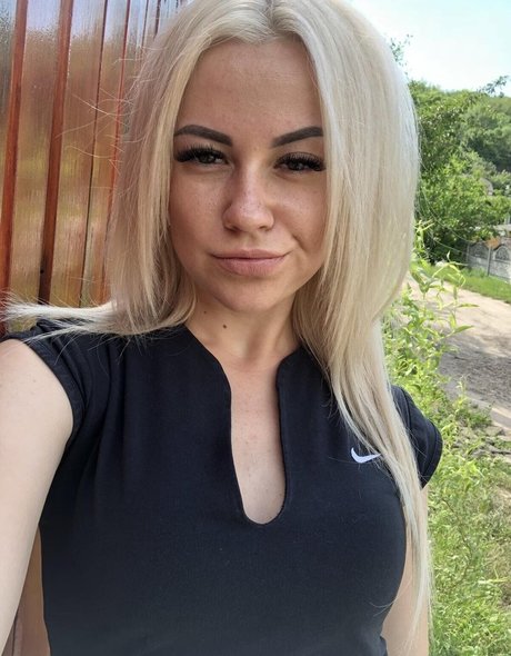 White Panther erotic model image