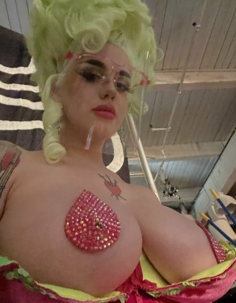 Ramona Slick pornstar erotic pics