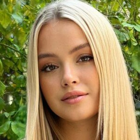 Soraya Eckes naked actress pic