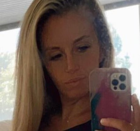 Caseygonnacostya nude actress photo