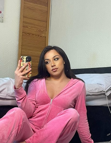 msginaxxo model best picture