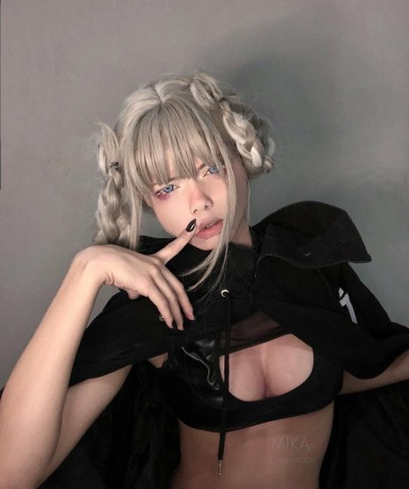 mikaccr model photos