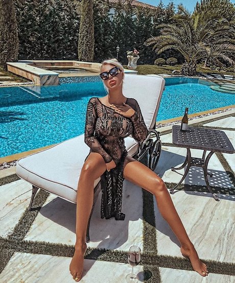 andreasahara star nude pictures