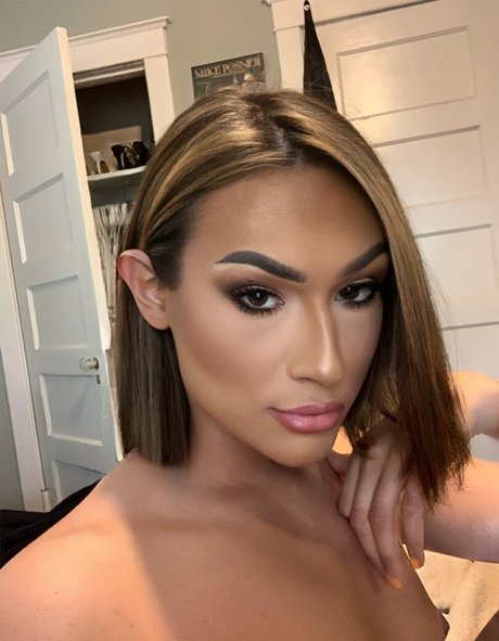 Sasha Donis pornstar archive