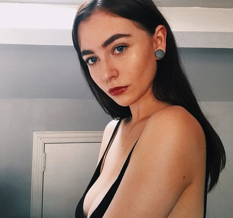 kourtneyxpaige pornstar adult pics