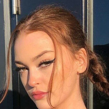 Becca Campbell nude model images