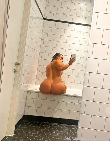 charleysmyfan sex model photos