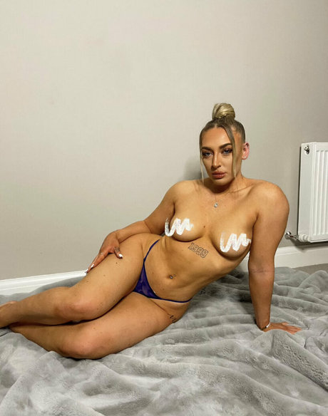 charleysmyfan model perfect photos