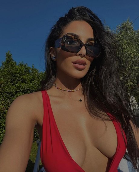 Ecram model sexy archive