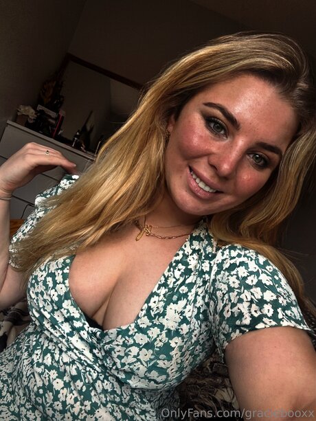 Graciebooxx beautiful pornstar gallery