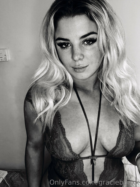 Graciebooxx star nudes gallery