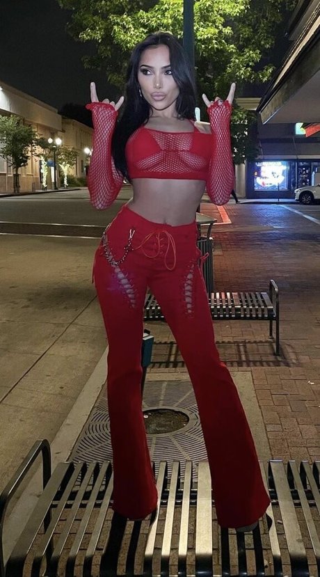 Racquel Symons model nudes img