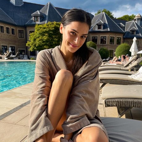 Sandra Dziwiszek star nude photo