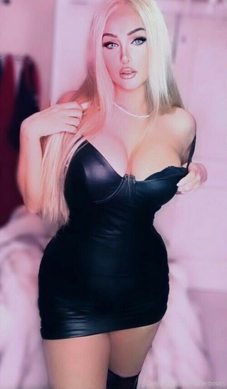 curvy shemale onlyfans sexy gallery