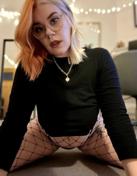 Audrey Jones star art picture