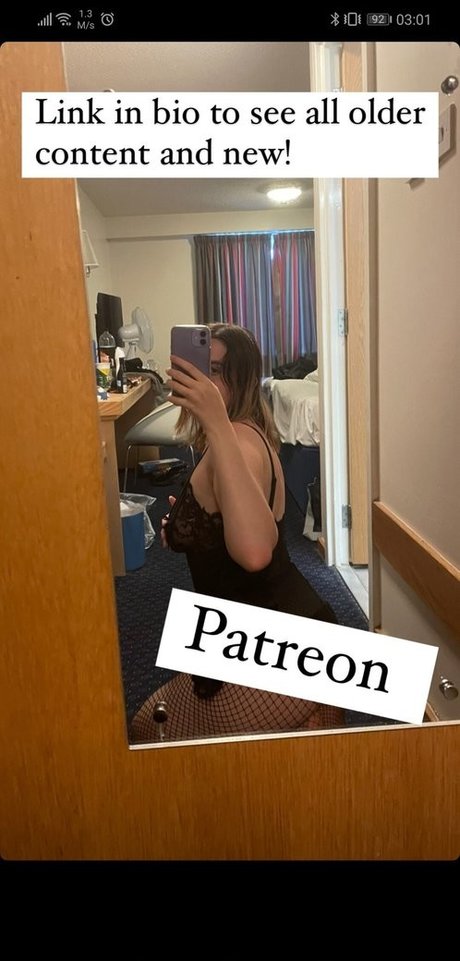 tanned onlyfans naked pic