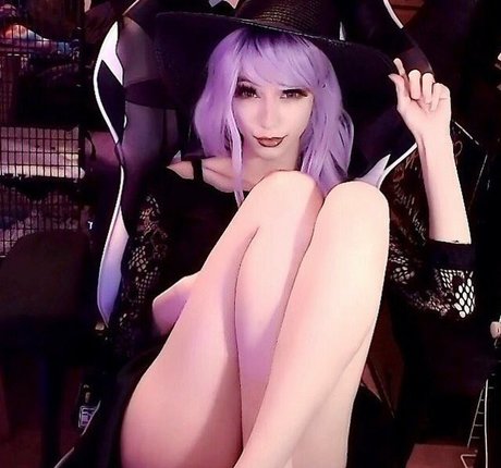 Faellu star sex photo