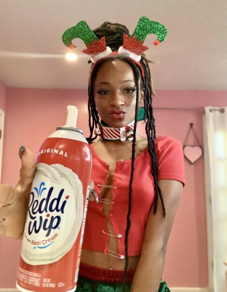 brazilian teen onlyfans nudes image