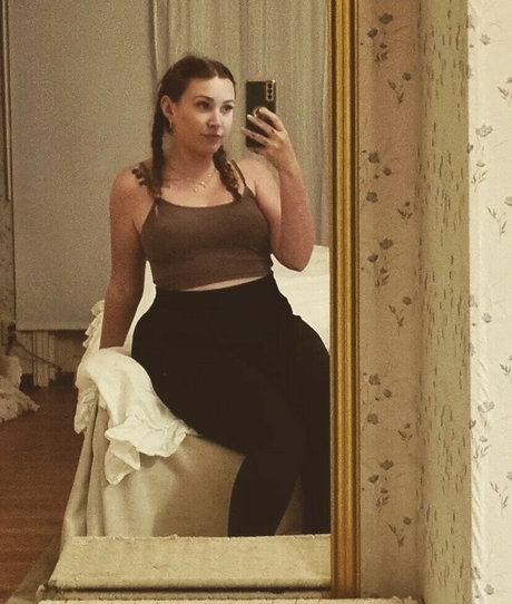 Alexandra Rose best actress images