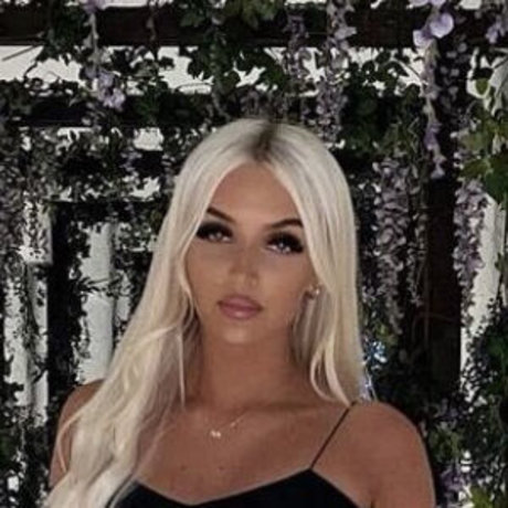 Meg Coldwell best model gallery