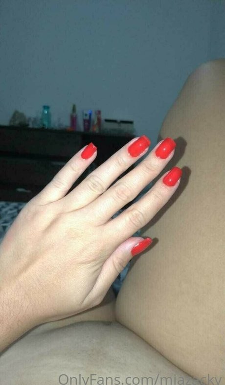 Mia Zacky sexy actress gallery