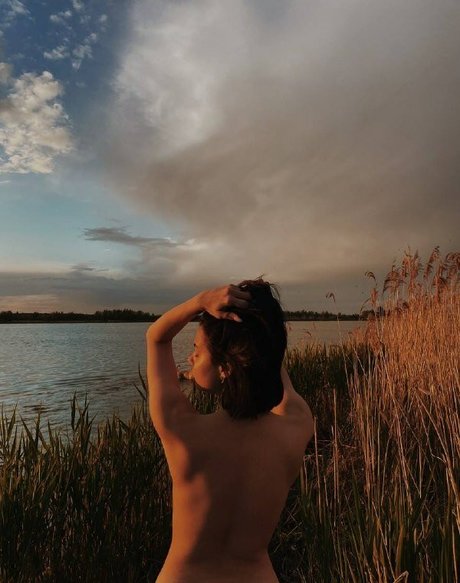 Sslavianka free actress gallery