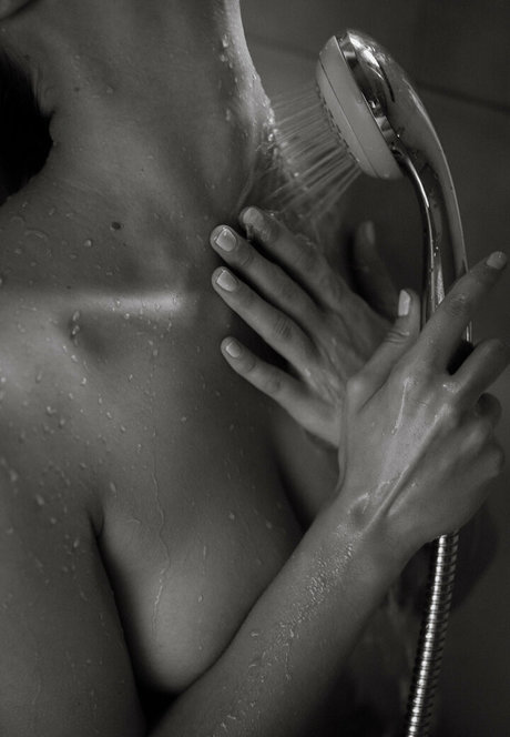 Kinga Chorostowska adult actress pictures