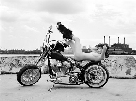 Paz De La Huerta adult model picture