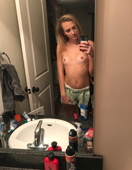 teen shemale onlyfans free porn photos