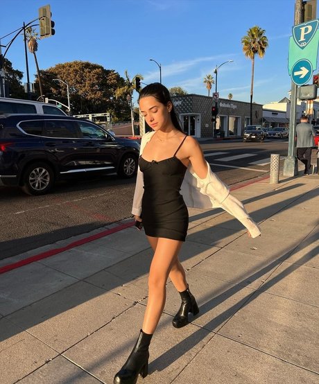 Angela Marmol nice model image