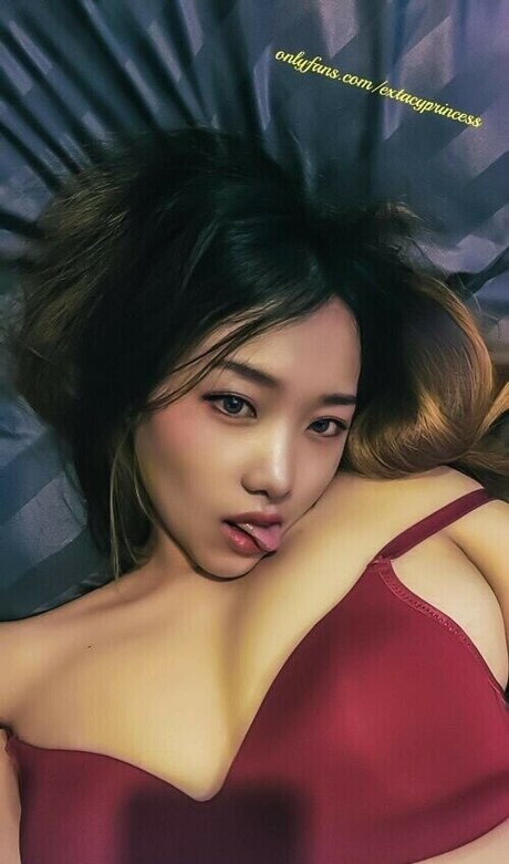 sxxxtacy naked pornstar pictures