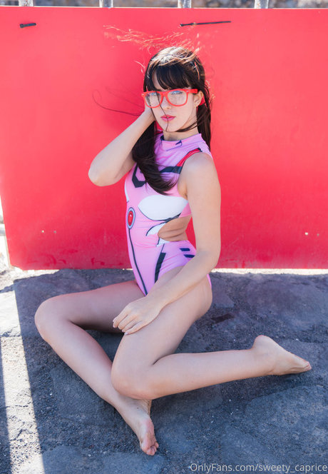 petite blonde milf onlyfans hot img