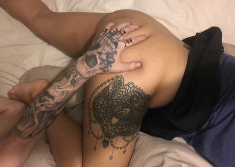 Lexie Essex model sex photo