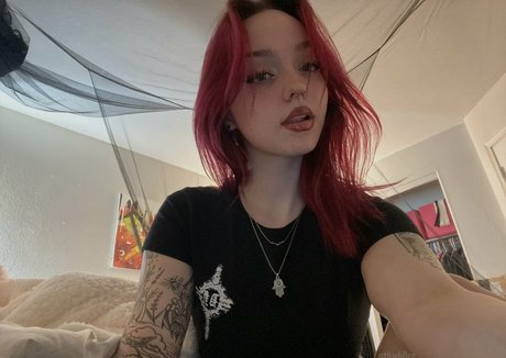 Gthwh0re pretty pornstar picture