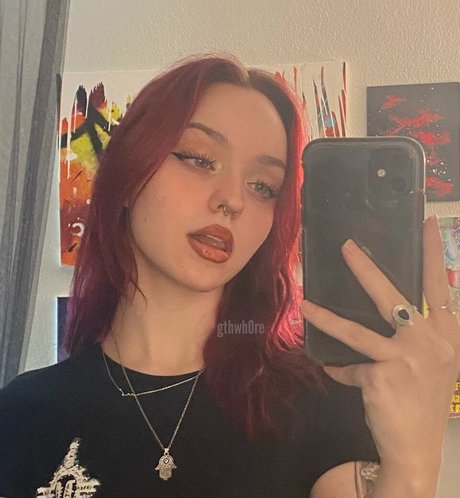 Gthwh0re exclusive pornstar image