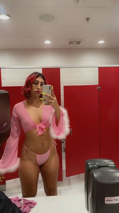 Foreignsarz pretty star pic