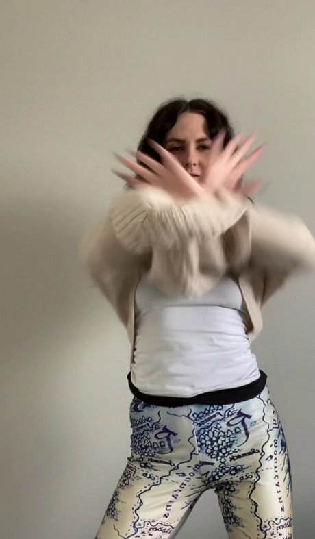 Olivia Evenstar pornstar image