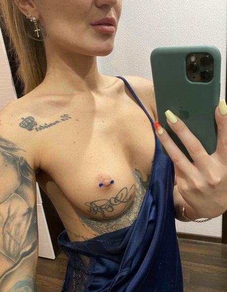 Alterkate porn actress photo