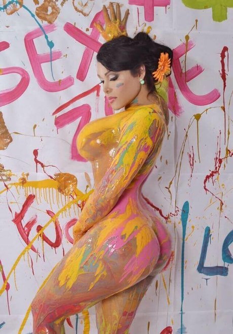 Valeria Irons sex model img