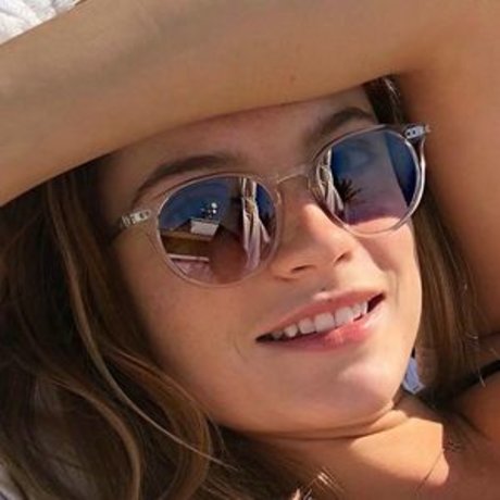 asian shemale onlyfans porn image