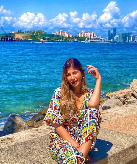 Malak Koura naked star pic