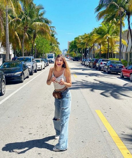 Malak Koura pornographic model photo