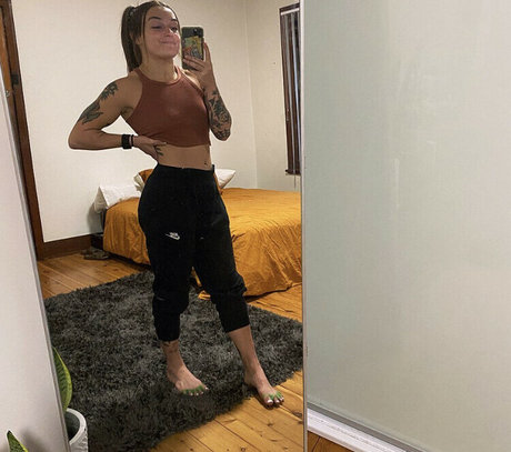 Teeteee16 model pretty pic