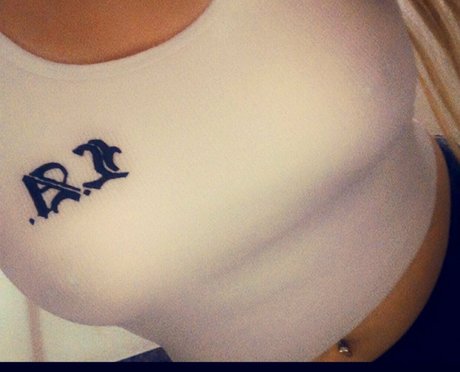 Missthi2 pornstar free pictures